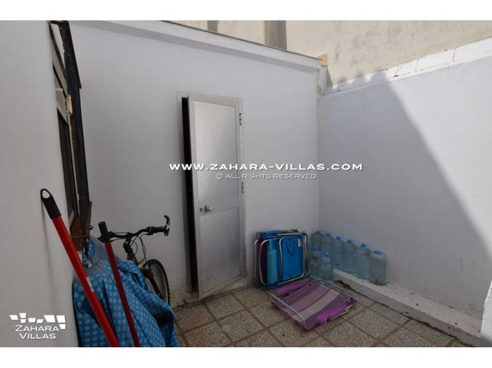 Image No.10-6 Bed Villa for sale