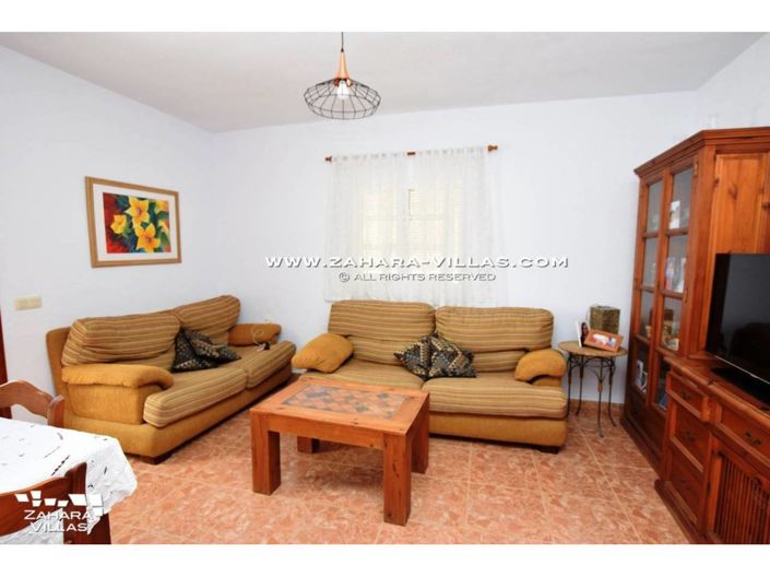 Image No.12-6 Bed Villa for sale