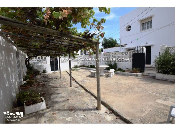 Image No.20-6 Bed Villa for sale