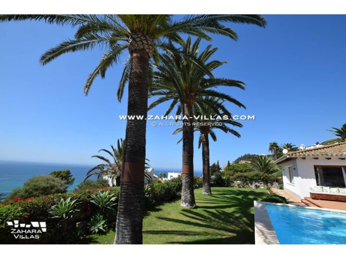 Image No.3-Villa de 4 chambres à vendre à Cadix