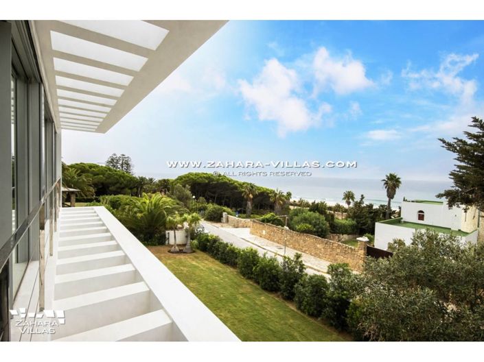 Image No.2-6 Bed Villa for sale