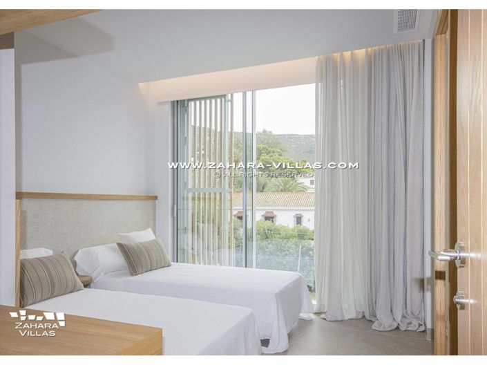 Image No.27-6 Bed Villa for sale