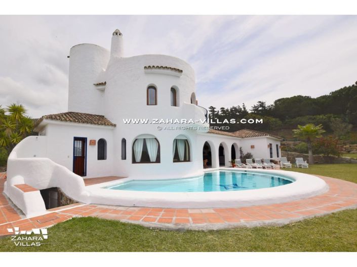 Image No.1-4 Bed Villa for sale