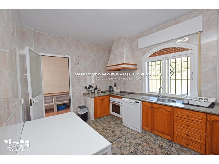 Image No.11-3 Bed Villa for sale