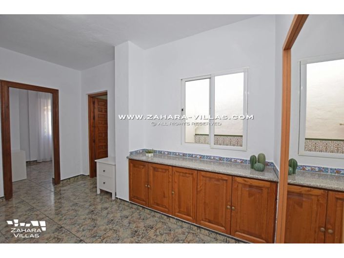 Image No.20-3 Bed Villa for sale