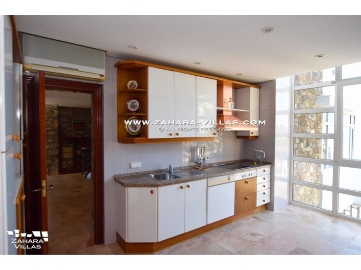 Image No.11-3 Bed Villa for sale