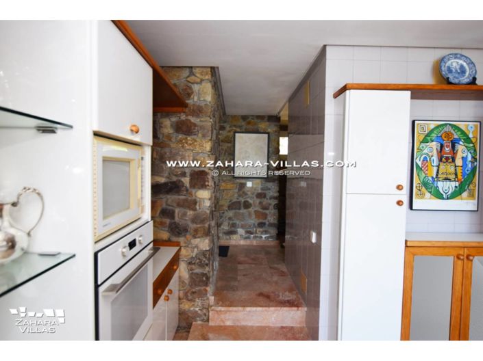 Image No.14-3 Bed Villa for sale