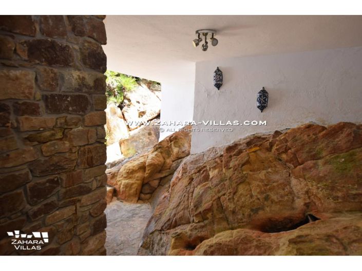 Image No.15-3 Bed Villa for sale