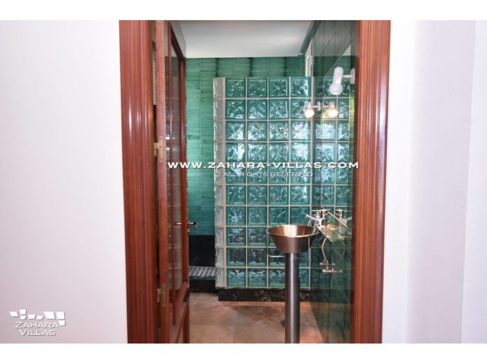 Image No.27-3 Bed Villa for sale