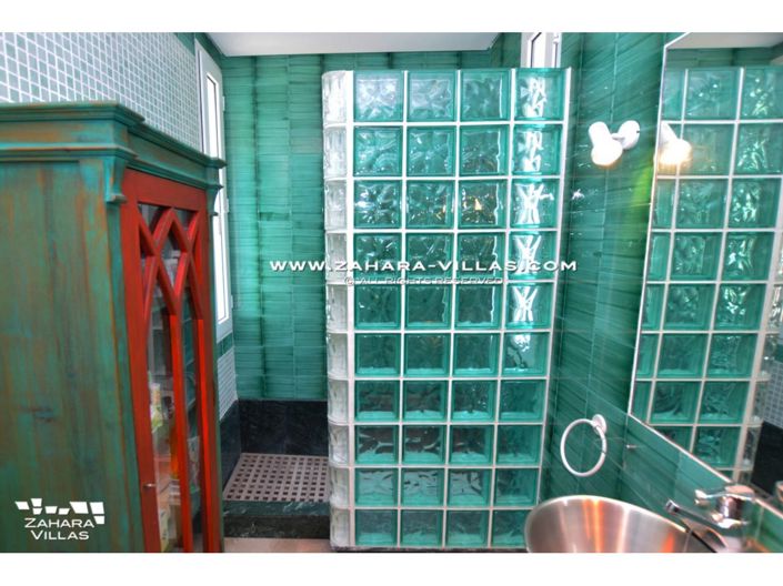 Image No.29-3 Bed Villa for sale