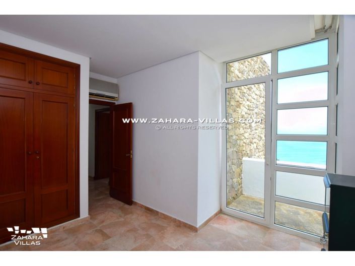 Image No.30-3 Bed Villa for sale