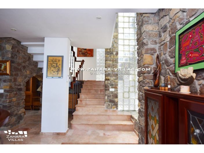 Image No.6-3 Bed Villa for sale