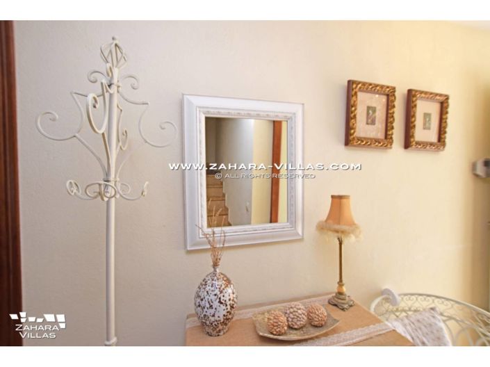 Image No.21-3 Bed Villa for sale