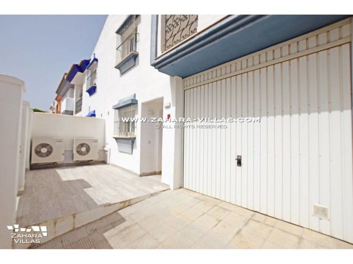 Image No.3-3 Bed Villa for sale