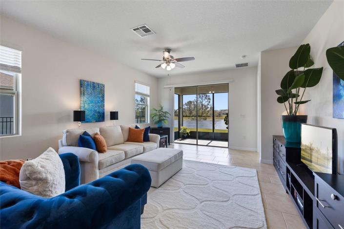 Image No.17-2 Bed Villa / Detached for sale