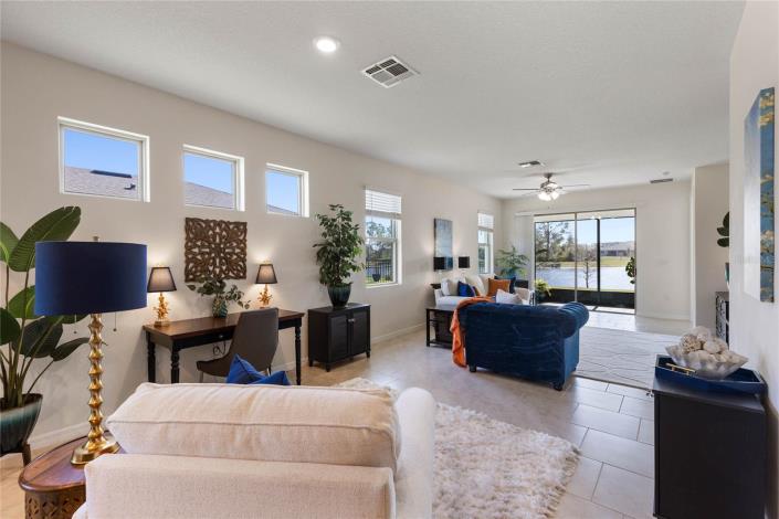 Image No.20-2 Bed Villa / Detached for sale