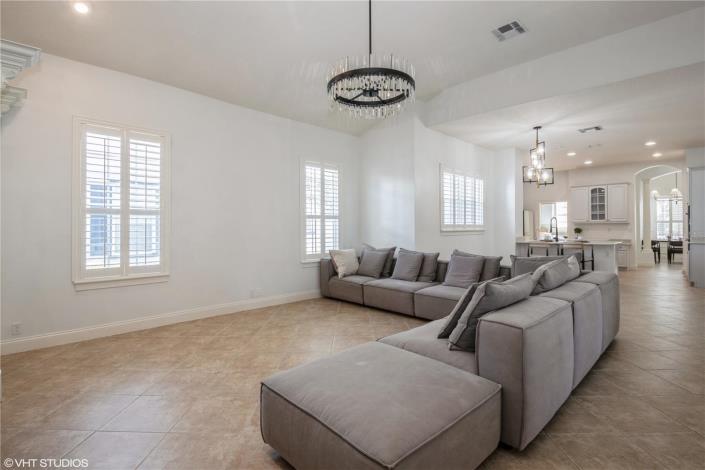 Image No.23-4 Bed Villa / Detached for sale