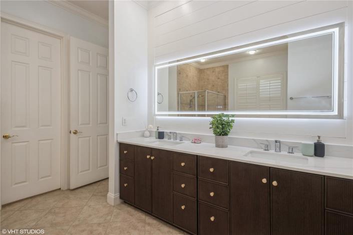 Image No.32-4 Bed Villa / Detached for sale