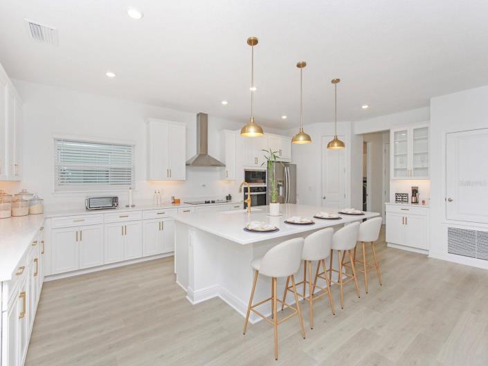 Image No.8-4 Bed Villa / Detached for sale