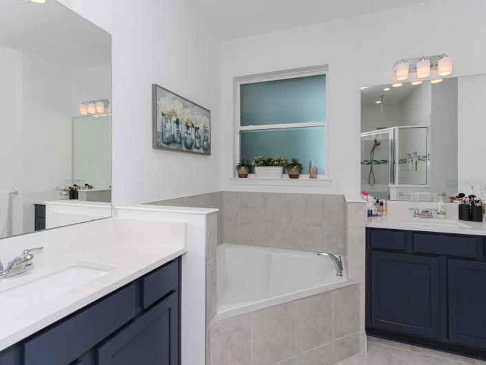 Image No.17-4 Bed Villa / Detached for sale