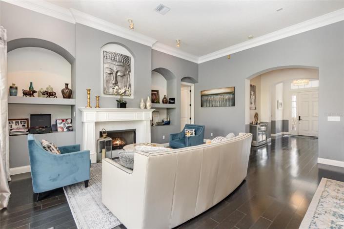 Image No.17-5 Bed Villa / Detached for sale