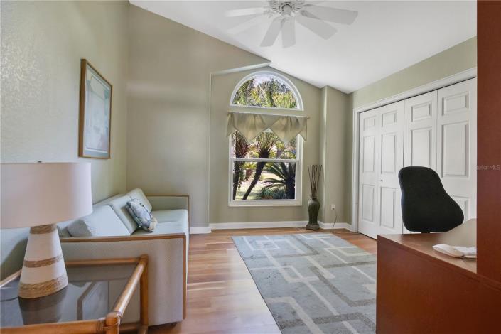 Image No.26-5 Bed House for sale