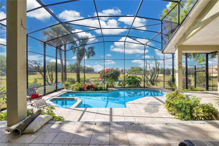 Image No.2-5 Bed House for sale