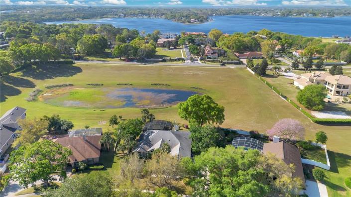 Image No.7-5 Bed House for sale