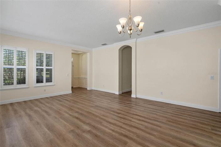 Image No.8-4 Bed Villa / Detached for sale