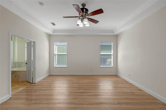 Image No.24-4 Bed Villa / Detached for sale