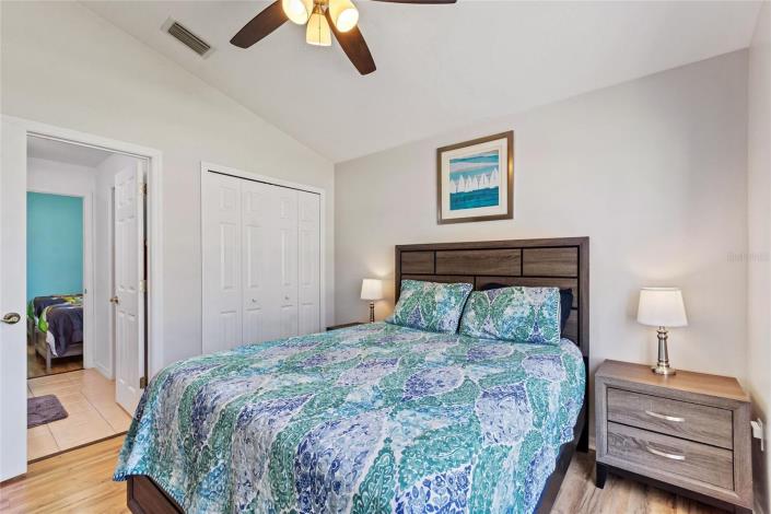 Image No.15-4 Bed Villa / Detached for sale