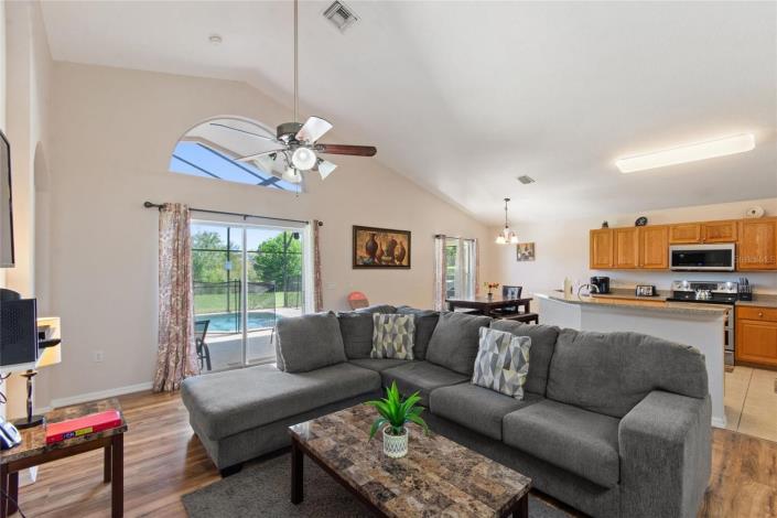 Image No.30-4 Bed Villa / Detached for sale