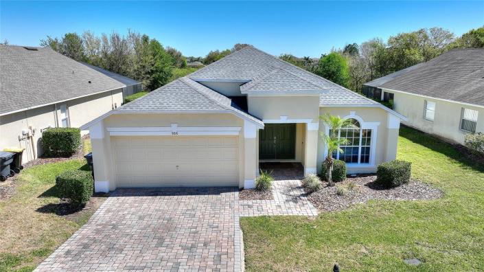 Image No.1-4 Bed Villa / Detached for sale