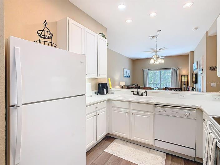 Image No.9-3 Bed Condo for sale