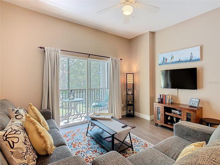 Image No.17-3 Bed Condo for sale