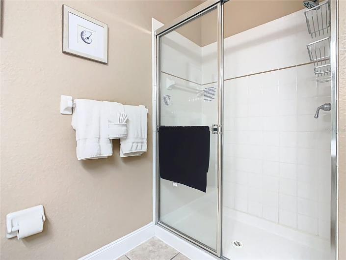 Image No.24-3 Bed Condo for sale