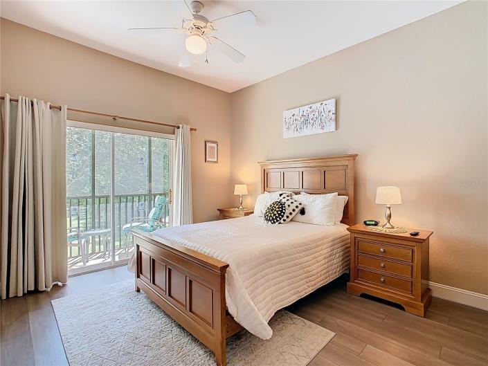 Image No.25-3 Bed Condo for sale