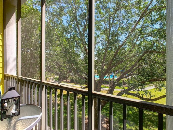 Image No.6-3 Bed Condo for sale