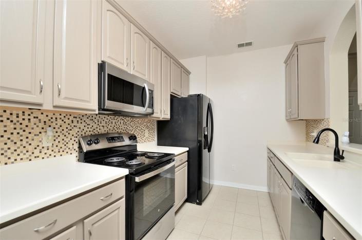 Image No.8-2 Bed Condo for sale