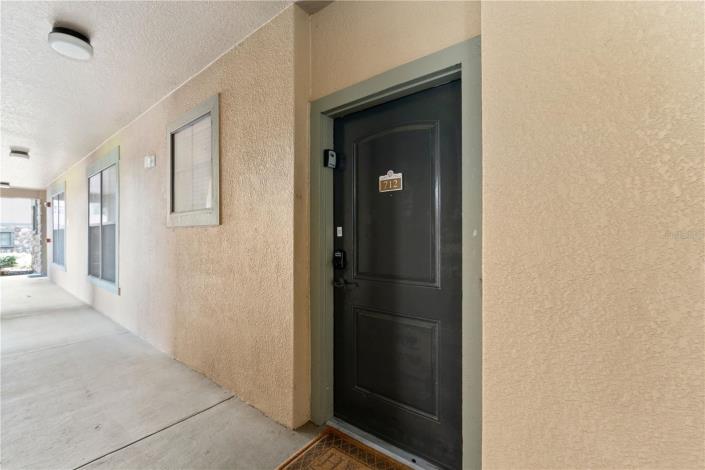 Image No.3-4 Bed Condo for sale