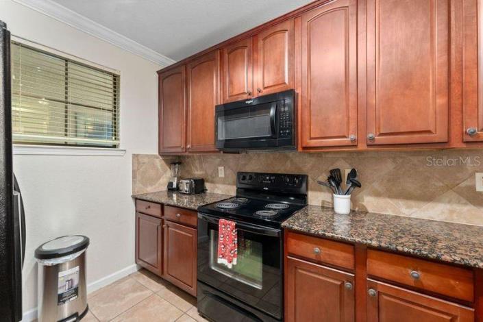 Image No.7-4 Bed Condo for sale