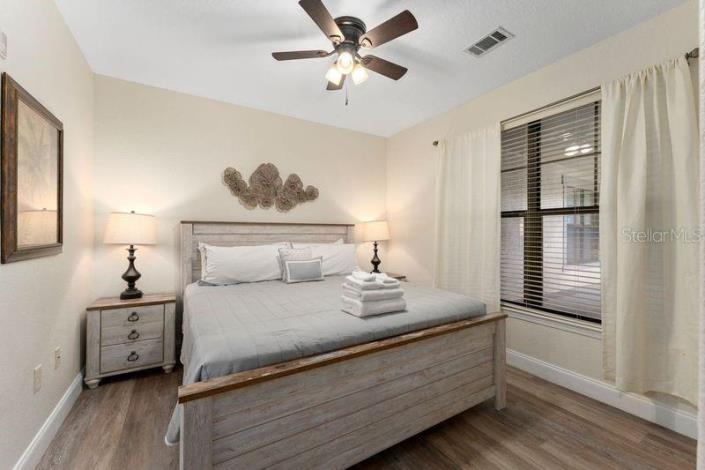 Image No.14-4 Bed Condo for sale