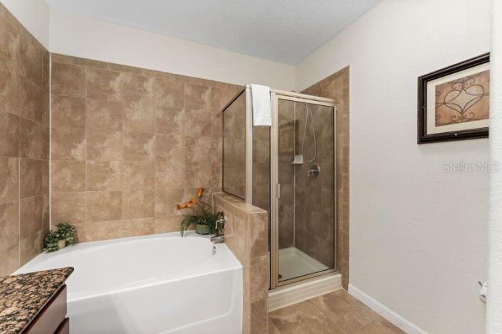 Image No.16-4 Bed Condo for sale