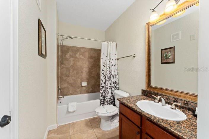 Image No.17-4 Bed Condo for sale