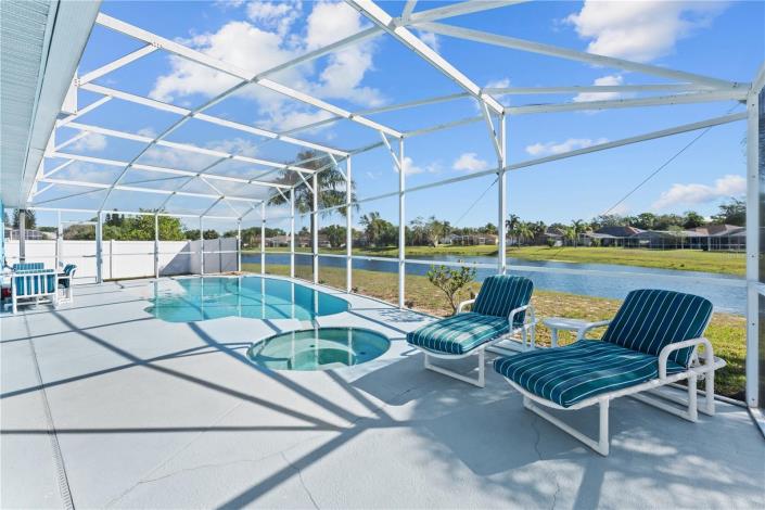 Image No.3-5 Bed Villa / Detached for sale