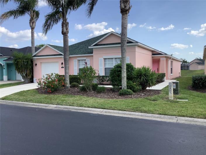 Image No.1-3 Bed Villa / Detached for sale