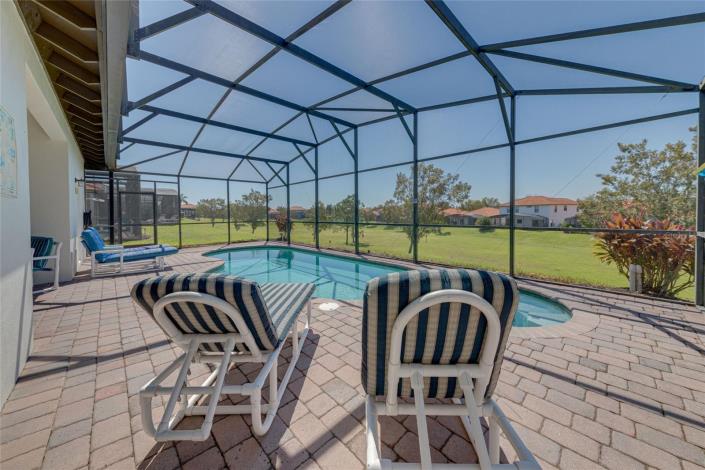 Image No.2-4 Bed Villa / Detached for sale