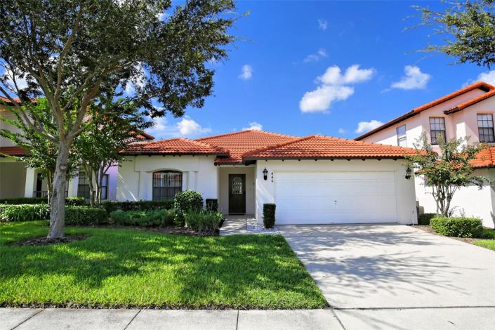 Image No.1-4 Bed Villa / Detached for sale