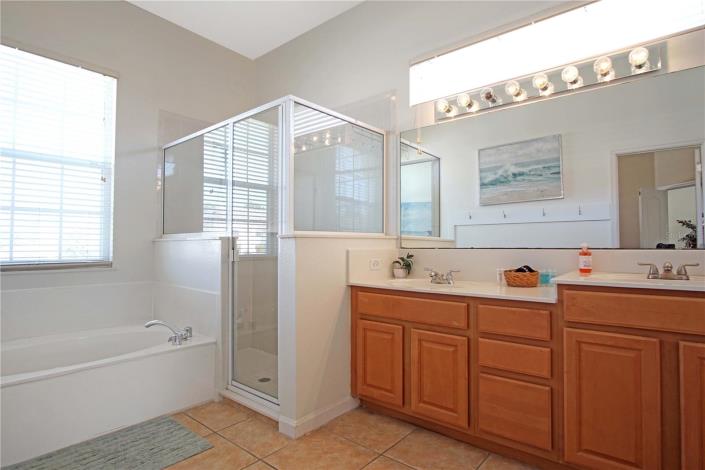 Image No.16-4 Bed Villa / Detached for sale