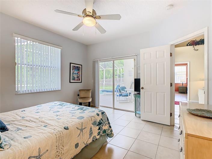 Image No.12-4 Bed Villa / Detached for sale